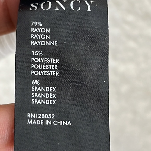 NWT Soncy Womens Off Shoulder Dress with Double Zipper SIZE L LARGE - Picture 3 of 9